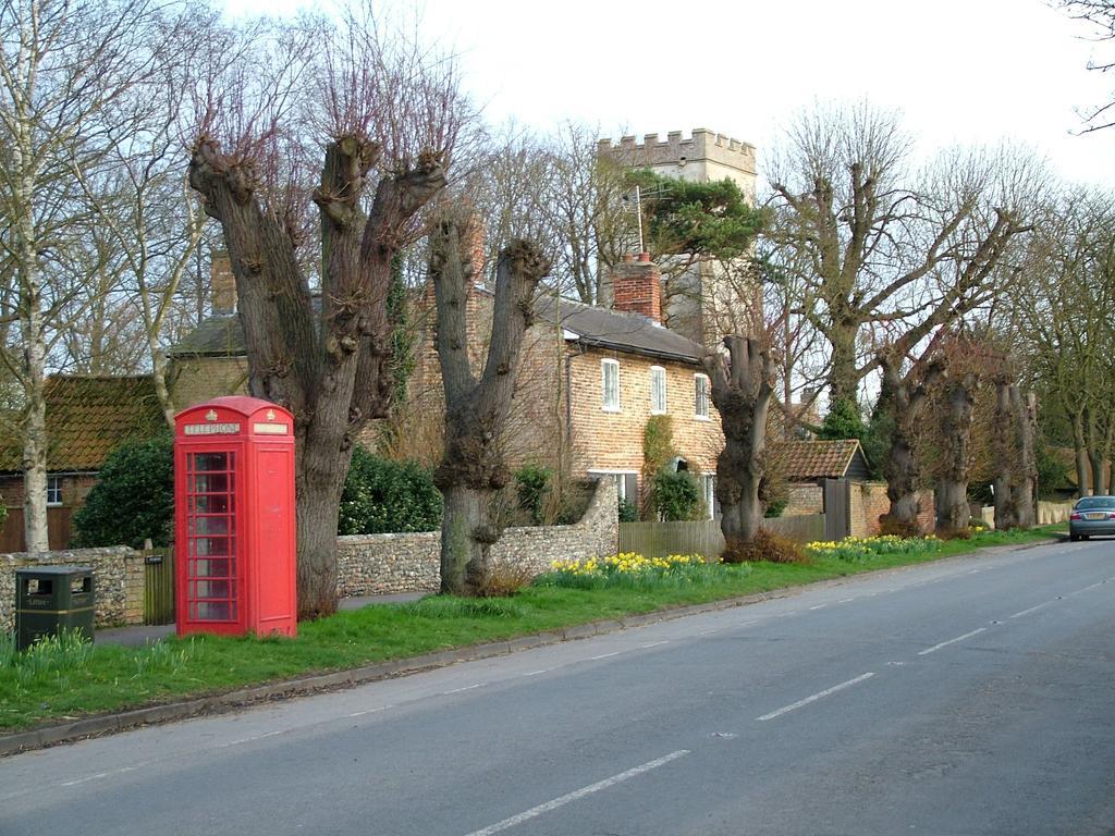 Thistle Cottage Mildenhall Eksteriør billede